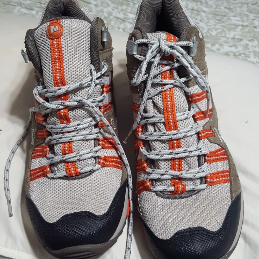 MERRELL shoes it's water proof
